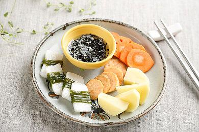 《怪物猎人物语2：毁灭之翼》书记队队长莉莉娅介绍视频